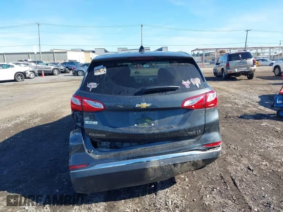 ✅ 2020 Chevrolet Equinox LT • VIN: 2GNAXUEVXL6217957 • Lot: 43400232. Wystawiony na IAAI z przebiegiem 108 527 mil. Bezpłatny archiwum sprzedaży aukcyjnych z USA i szczegółowy raport historii pojazdu na DreamBid. Zdjęcie 17.