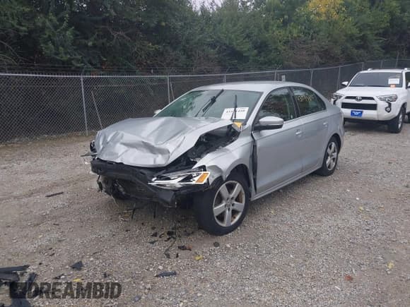 ✅ 2013 Volkswagen Jetta SE • VIN: 3VWDP7AJ5DM413092 • Lot: 43511410. Listed on IAAI with 223,958 mi. Free auction sales archive from the USA and detailed vehicle history report at DreamBid. Image 23.