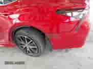 2022 Toyota Camry SE z VIN 4T1T11AK2NU014820, wystawiony jako IAAI lot #43348665 z przebiegiem 91 916 mil mil oraz . Historia ofert i sprzedaży dostępna na DreamBid. Obrazek 6.