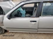 ✅ 1997 Nissan Sentra XE • VIN: 1N4AB41D1VC717008 • Lot: 65588445. Wystawiony na Copart z przebiegiem 175 157 mil. Bezpłatny archiwum sprzedaży aukcyjnych z USA i szczegółowy raport historii pojazdu na DreamBid. Zdjęcie 7.