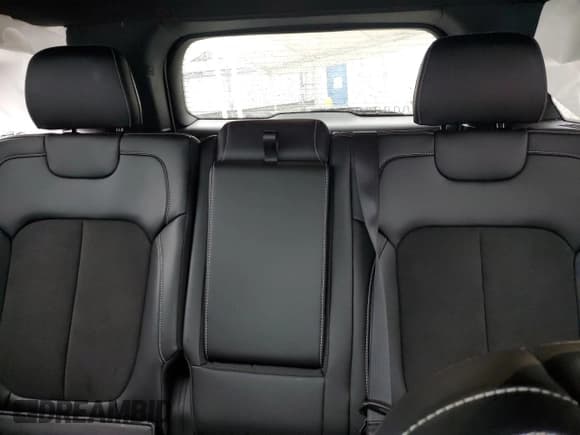 ✅ 2025 Jeep Grand Cherokee Altitude • VIN: 1C4RJHAG0S8699374 • Lot: 81323725. Listed on Copart with 5,718 mi. Free auction sales archive from the USA and detailed vehicle history report at DreamBid. Image 10.