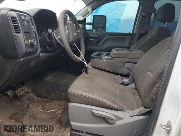 ✅ 2016 Chevrolet Silverado 2500HD Work Truck • VIN: 1GC1CUE80GF253053 • Lot: 42442905. Wystawiony na Copart z przebiegiem 49 469 mil. Bezpłatny archiwum sprzedaży aukcyjnych z USA i szczegółowy raport historii pojazdu na DreamBid. Zdjęcie 7.