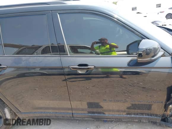 2024 Jeep Grand Cherokee Altitude с VIN 1C4RJHAG5RC252675, выставлен на аукционе IAAI как лот 42613521 с пробегом 8 027 миль миль и . История ставок и продаж доступна на DreamBid. Изображение 14.