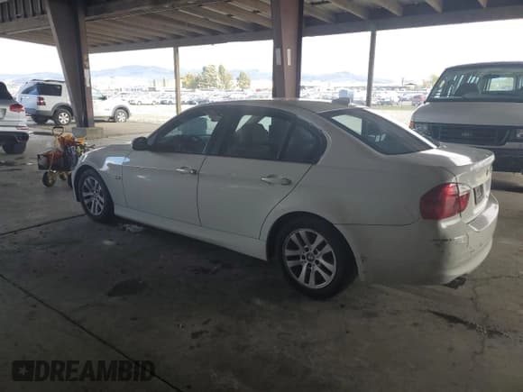 ✅ 2007 BMW 3 Series 328i • VIN: WBAVA33567KX72638 • Lot: 92535135. Listed on Copart with 149,135 mi. Free auction sales archive from the USA and detailed vehicle history report at DreamBid. Image 2.