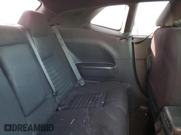 ✅ 2013 Dodge Challenger SXT • VIN: 2C3CDYAG5DH670273 • Lot: 67798934. Wystawiony na Copart z przebiegiem Nie podano. Bezpłatny archiwum sprzedaży aukcyjnych z USA i szczegółowy raport historii pojazdu na DreamBid. Zdjęcie 10.