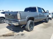 ✅ 2007 Chevrolet Silverado 2500HD LT1 • VIN: 1GCHK23D87F175207 • Lot: 42004137. Listed on IAAI with 319,183 mi. Free auction sales archive from the USA and detailed vehicle history report at DreamBid. Image 4.