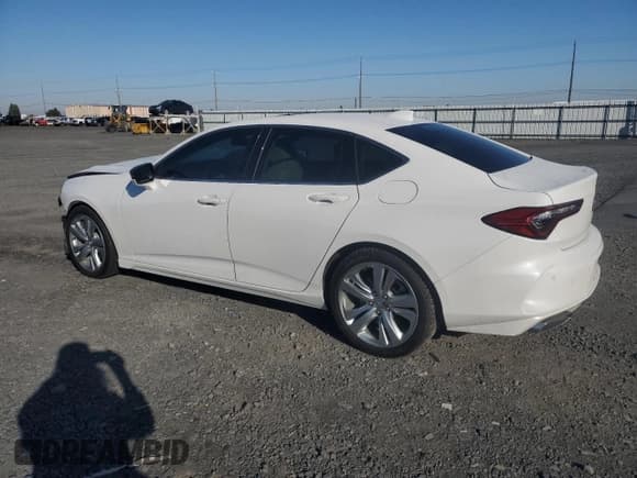 ✅ 2021 Acura TLX Technology • VIN: 19UUB6F48MA011628 • Lot: 81583505. Listed on Copart with 33,709 mi. Free auction sales archive from the USA and detailed vehicle history report at DreamBid. Image 2.