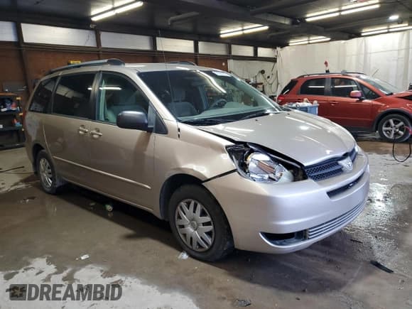 ✅ 2004 Toyota Sienna CE • VIN: 5TDZA23C54S105691 • Lot: 91981215. Listed on Copart with 247,639 mi. Free auction sales archive from the USA and detailed vehicle history report at DreamBid. Image 4.