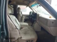 ✅ 2001 Chevrolet Suburban LS • VIN: 3GNEC16T51G247040 • Лот: 42870847. Опубликован ранее на IAAI с пробегом Не указан. Бесплатный доступ к архиву аукционных продаж из США и подробный отчёт об истории автомобиля на DreamBid. Изображение 5.