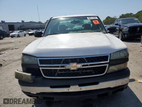 ✅ 2006 Chevrolet Silverado 1500 Work Truck • VIN: 2GCEC19Z661308257 • Лот: 68911584. Опубликован ранее на Copart с пробегом 142 588 миль. Бесплатный доступ к архиву аукционных продаж из США и подробный отчёт об истории автомобиля на DreamBid. Изображение 5.