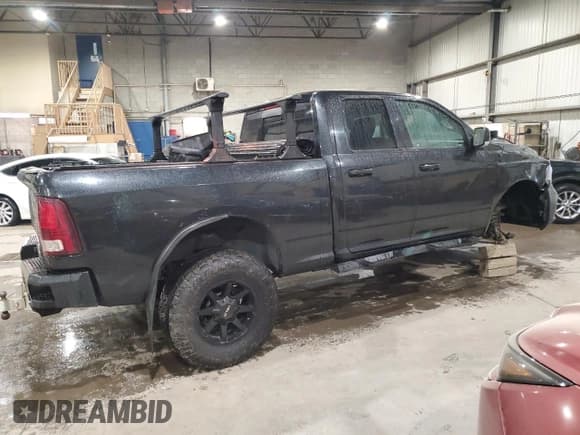 ✅ 2016 Ram 1500 Sport • VIN: 1C6RR7HT0GS205067 • Lot: 90265045. Wystawiony na Copart z przebiegiem 149 393 mil. Bezpłatny archiwum sprzedaży aukcyjnych z USA i szczegółowy raport historii pojazdu na DreamBid. Zdjęcie 3.