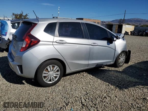 ✅ 2015 Honda Fit LX • VIN: 3HGGK5H50FM728933 • Lot: 82510345. Wystawiony na Copart z przebiegiem 169 605 mil. Bezpłatny archiwum sprzedaży aukcyjnych z USA i szczegółowy raport historii pojazdu na DreamBid. Zdjęcie 3.