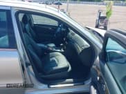 ✅ 2004 Mercedes-Benz E 320 • VIN: WDBUF65JX4A461158 • Lot: 42228902. Wystawiony na IAAI z przebiegiem 165 782 mil. Bezpłatny archiwum sprzedaży aukcyjnych z USA i szczegółowy raport historii pojazdu na DreamBid. Zdjęcie 5.