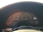 ✅ 2001 Pontiac Firebird Firebird • VIN: 2G2FS22K412122783 • Lot: 73865114. Wystawiony na Copart z przebiegiem 131 320 mil. Bezpłatny archiwum sprzedaży aukcyjnych z USA i szczegółowy raport historii pojazdu na DreamBid. Zdjęcie 9.