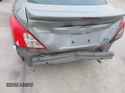 ✅ 2013 Nissan Versa S Plus • VIN: 3N1CN7AP8DL864986 • Lot: 42331708. Wystawiony na IAAI z przebiegiem 141 912 mil. Bezpłatny archiwum sprzedaży aukcyjnych z USA i szczegółowy raport historii pojazdu na DreamBid. Zdjęcie 6.