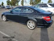 ✅ 2014 Mercedes-Benz C 250 • VIN: WDDGJ4HB5EG190147 • Lot: 66263525. Wystawiony na Copart z przebiegiem 135 088 mil. Bezpłatny archiwum sprzedaży aukcyjnych z USA i szczegółowy raport historii pojazdu na DreamBid. Zdjęcie 2.