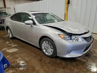 ✅ 2013 Lexus ES 250 • VIN: JTHBK1GG5D2029935 • Lot: 93853305. Listed on Copart with 133,664 mi. Free auction sales archive from the USA and detailed vehicle history report at DreamBid. Image 4.
