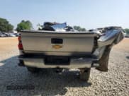 ✅ 2015 Chevrolet Silverado 2500HD LT • VIN: 1GC1KVEG0FF111137 • Lot: 59334755. Wystawiony na Copart z przebiegiem Nie podano. Bezpłatny archiwum sprzedaży aukcyjnych z USA i szczegółowy raport historii pojazdu na DreamBid. Zdjęcie 6.