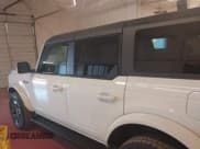 ✅ 2024 Ford Bronco Outer Banks • VIN: 1FMDE8BH4RLB07869 • Lot: 43905481. Listed on IAAI with 4,185 mi. Free auction sales archive from the USA and detailed vehicle history report at DreamBid. Image 14.