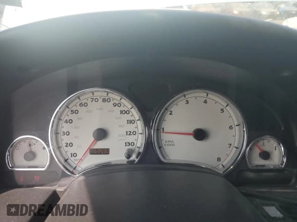 ✅ 2007 Saturn VUE V6 • VIN: 5GZCZ63437S877955 • Lot: 70684694. Wystawiony na Copart z przebiegiem 163 590 mil. Bezpłatny archiwum sprzedaży aukcyjnych z USA i szczegółowy raport historii pojazdu na DreamBid. Zdjęcie 9.