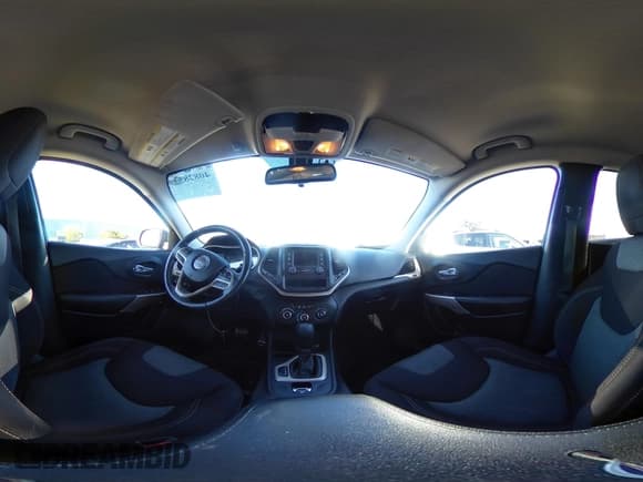 ✅ 2017 Jeep Cherokee Sport • VIN: 1C4PJLAB1HW578503 • Лот: 40828539. Опубликован ранее на IAAI с пробегом 95 721 миль. Бесплатный доступ к архиву аукционных продаж из США и подробный отчёт об истории автомобиля на DreamBid. Изображение 18.