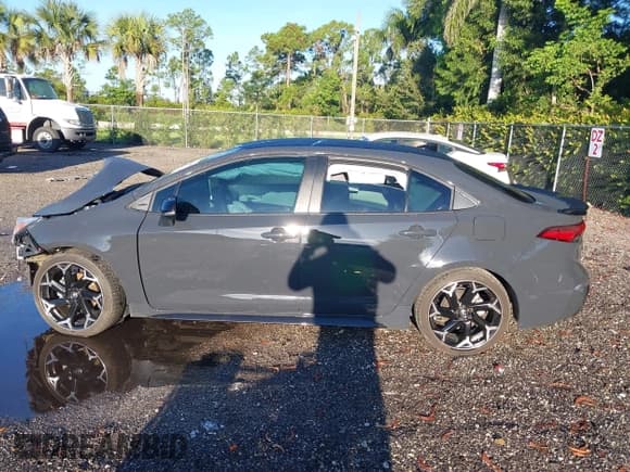 ✅ 2025 Toyota Corolla FX • VIN: 5YFB4MCE5SP228676 • Lot: 43307469. Listed on IAAI with 2,834 mi. Free auction sales archive from the USA and detailed vehicle history report at DreamBid. Image 15.