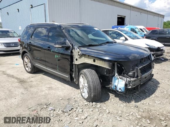 ✅ 2017 Ford Explorer XLT • VIN: 1FM5K8D86HGD75307 • Lot: 55724885. Listed on Copart with Not provided. Free auction sales archive from the USA and detailed vehicle history report at DreamBid. Image 4.