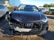 ✅ 2019 Audi Q8 Premium Plus • VIN: WA1EVAF14KD025616 • Лот: 70430815. Опубликован ранее на Copart с пробегом 98 785 миль. Бесплатный доступ к архиву аукционных продаж из США и подробный отчёт об истории автомобиля на DreamBid. Изображение 5.