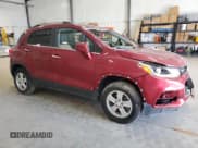 ✅ 2020 Chevrolet Trax LT • VIN: 3GNCJPSB3LL251921 • Lot: 90242385. Wystawiony na Copart z przebiegiem 24 960 mil. Bezpłatny archiwum sprzedaży aukcyjnych z USA i szczegółowy raport historii pojazdu na DreamBid. Zdjęcie 4.