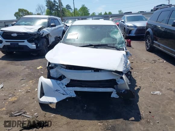 ✅ 2024 Nissan Sentra SV • VIN: 3N1AB8CV6RY384182 • Lot: 42061150. Wystawiony na IAAI z przebiegiem 10 769 mil. Bezpłatny archiwum sprzedaży aukcyjnych z USA i szczegółowy raport historii pojazdu na DreamBid. Zdjęcie 6.