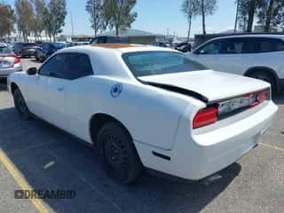 2012 Dodge Challenger SXT Plus z VIN 2C3CDYAG8CH259271, wystawiony jako IAAI lot #41723777 z przebiegiem Nie podano mil oraz . Historia ofert i sprzedaży dostępna na DreamBid. Obrazek 3.