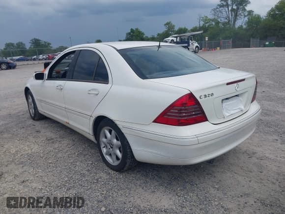 ✅ 2002 Mercedes-Benz C 230/260/280/320 • VIN: WDBRF64J12F288296 • Lot: 42883189. Wystawiony na IAAI z przebiegiem Nie podano. Bezpłatny archiwum sprzedaży aukcyjnych z USA i szczegółowy raport historii pojazdu na DreamBid. Zdjęcie 3.