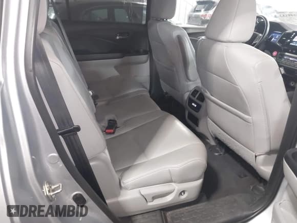 ✅ 2019 Honda Pilot EX-L • VIN: 5FNYF5H52KB034928 • Lot: 42749183. Listed on IAAI with 82,661 mi. Free auction sales archive from the USA and detailed vehicle history report at DreamBid. Image 8.