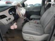 ✅ 2011 Toyota Sienna XLE • VIN: 5TDDK3DC2BS021790 • Лот: 89738505. Опубликован ранее на Copart с пробегом 271 209 миль. Бесплатный доступ к архиву аукционных продаж из США и подробный отчёт об истории автомобиля на DreamBid. Изображение 7.