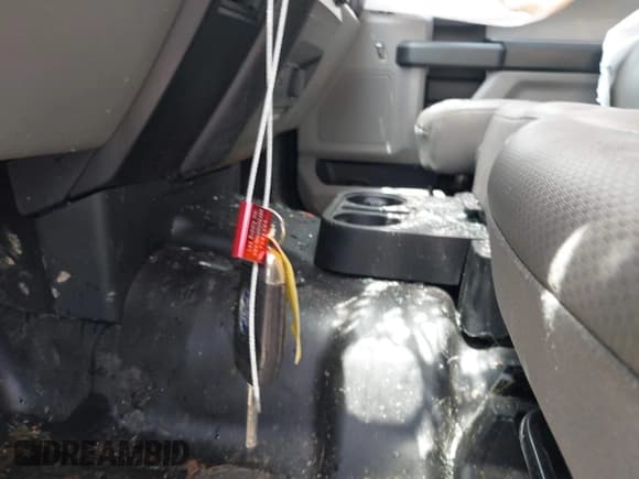 ✅ 2017 Ford F-150 XL • VIN: 1FTEX1E88HFC58474 • Lot: 42535610. Listed on IAAI with 92,965 mi. Free auction sales archive from the USA and detailed vehicle history report at DreamBid. Image 11.