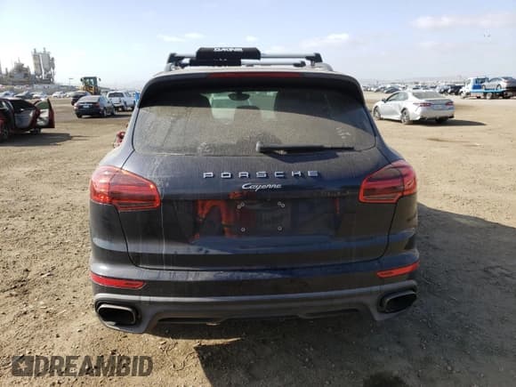 ✅ 2016 Porsche Cayenne • VIN: WP1AA2A23GKA09382 • Lot: 49170523. Listed on Copart with 87,880 mi. Free auction sales archive from the USA and detailed vehicle history report at DreamBid. Image 6.
