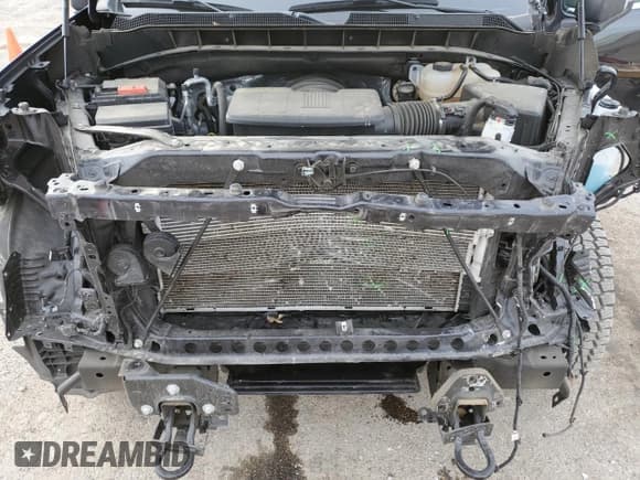 ✅ 2024 Chevrolet Silverado 1500 LTZ • VIN: 1GCUDGEL1RZ303055 • Лот: 91652165. Опубликован ранее на Copart с пробегом 53 417 миль. Бесплатный доступ к архиву аукционных продаж из США и подробный отчёт об истории автомобиля на DreamBid. Изображение 11.