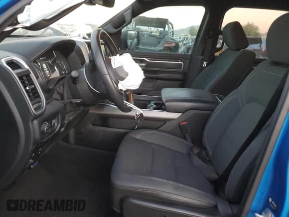 ✅ 2021 Ram 1500 Big Horn • VIN: 1C6RREFT3MN753288 • Lot: 90756055. Wystawiony na Copart z przebiegiem 20 129 mil. Bezpłatny archiwum sprzedaży aukcyjnych z USA i szczegółowy raport historii pojazdu na DreamBid. Zdjęcie 7.