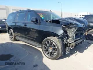 ✅ 2022 Chevrolet Suburban RST • VIN: 1GNSCEKD8NR223622 • Lot: 42858227. Wystawiony na IAAI z przebiegiem 164 293 mil. Bezpłatny archiwum sprzedaży aukcyjnych z USA i szczegółowy raport historii pojazdu na DreamBid. Zdjęcie 1.