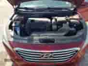 2015 Hyundai Sonata SE z VIN 5NPE24AF7FH025452, wystawiony jako Copart lot #84548935 z przebiegiem 74 560 mil mil oraz Szkoda całkowita • Salvage title. Historia ofert i sprzedaży dostępna na DreamBid. Obrazek 11.