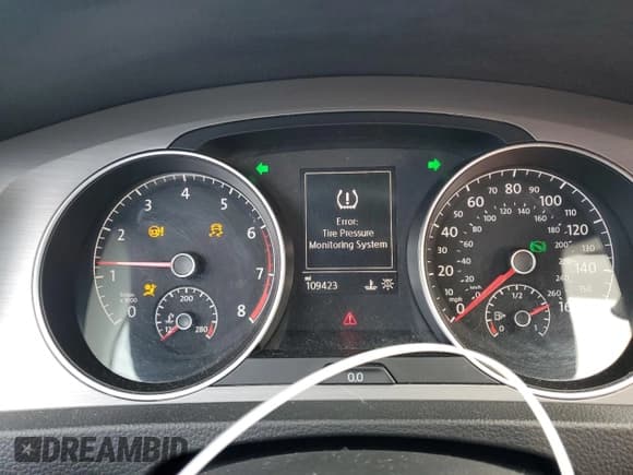 ✅ 2015 Volkswagen Golf TSI S • VIN: 3VW917AU2FM088292 • Лот: 42533675. Опубликован ранее на Copart с пробегом 109 423 миль. Бесплатный доступ к архиву аукционных продаж из США и подробный отчёт об истории автомобиля на DreamBid. Изображение 9.