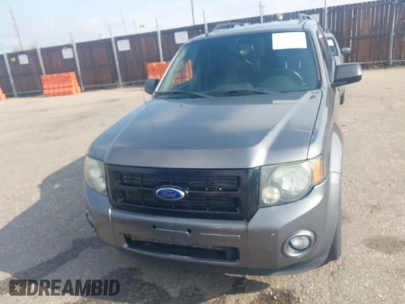 ✅ 2011 Ford Escape XLT • VIN: 1FMCU9D78BKC39019 • Лот: 41903813. Опубликован ранее на IAAI с пробегом 226 401 миль. Бесплатный доступ к архиву аукционных продаж из США и подробный отчёт об истории автомобиля на DreamBid. Изображение 12.