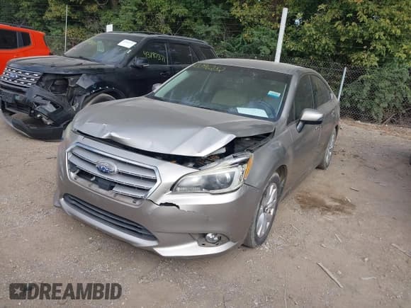 ✅ 2015 Subaru Legacy Premium • VIN: 4S3BNBF66F3039488 • Lot: 43196282. Wystawiony na IAAI z przebiegiem 116 277 mil. Bezpłatny archiwum sprzedaży aukcyjnych z USA i szczegółowy raport historii pojazdu na DreamBid. Zdjęcie 2.