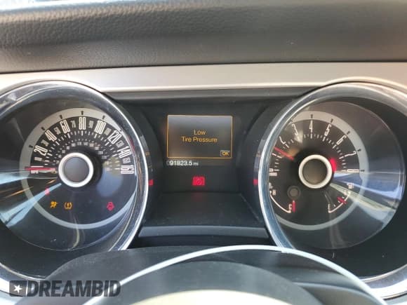 ✅ 2013 Ford Mustang V6 • VIN: 1ZVBP8EM0D5278451 • Лот: 85520955. Опубликован ранее на Copart с пробегом 91 823 миль. Бесплатный доступ к архиву аукционных продаж из США и подробный отчёт об истории автомобиля на DreamBid. Изображение 9.