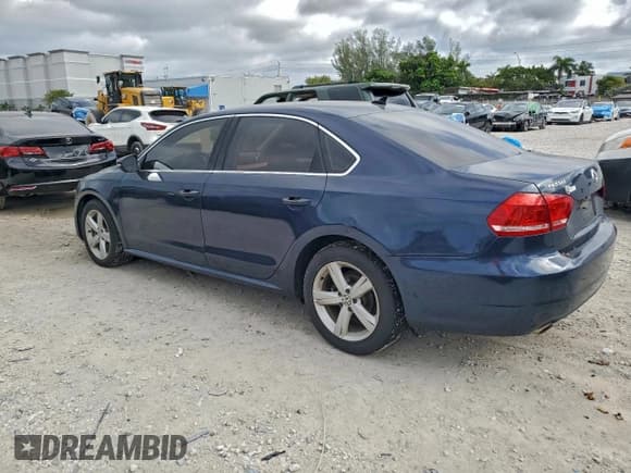 ✅ 2012 Volkswagen Passat SE • VIN: 1VWBP7A30CC102713 • Lot: 95493615. Wystawiony na Copart z przebiegiem 102 578 mil. Bezpłatny archiwum sprzedaży aukcyjnych z USA i szczegółowy raport historii pojazdu na DreamBid. Zdjęcie 2.