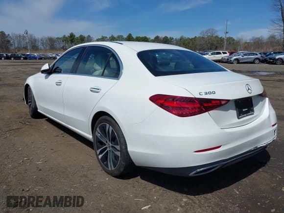 ✅ 2022 Mercedes-Benz C 300 • VIN: W1KAF4HB7NR034008 • Lot: 42030151. Listed on IAAI with 26,531 mi. Free auction sales archive from the USA and detailed vehicle history report at DreamBid. Image 3.