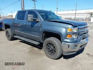 2014 Chevrolet Silverado 1500 LT с VIN 3GCUKREC2EG399421, выставлен на аукционе IAAI как лот 43487244 с пробегом 77 829 миль миль и . История ставок и продаж доступна на DreamBid. Изображение 1.
