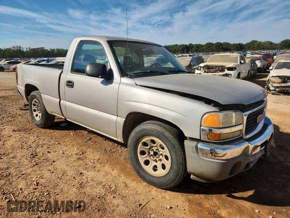 2005 GMC Sierra 1500 Work Truck with VIN 1GTEC14X85Z126099, listed as a Copart auction lot 86827265 with 318,074 mi miles and Salvage title. Bid and sale history available at DreamBid. Image 4.