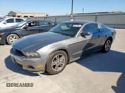 ✅ 2011 Ford Mustang V6 • VIN: 1ZVBP8AM1B5166406 • Lot: 86176825. Listed on Copart with 186,127 mi. Free auction sales archive from the USA and detailed vehicle history report at DreamBid. Image 1.