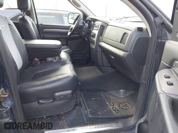 2005 Dodge 1500 SLT z VIN 1D7HU18DX5S142037, wystawiony jako IAAI lot #43557449 z przebiegiem 207 278 mil mil oraz . Historia ofert i sprzedaży dostępna na DreamBid. Obrazek 5.